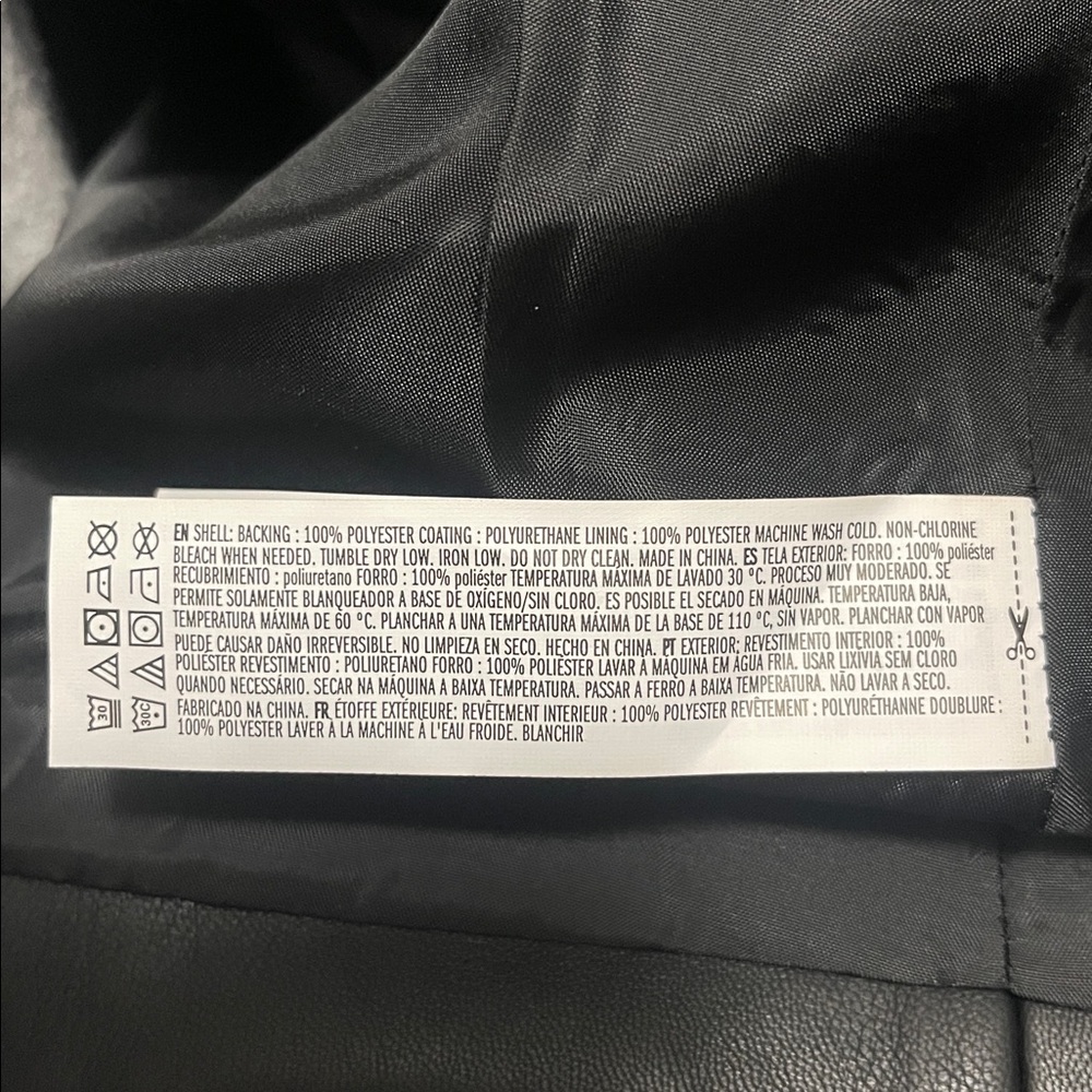 Black Faux Leather Blazer - Picture 5 of 5